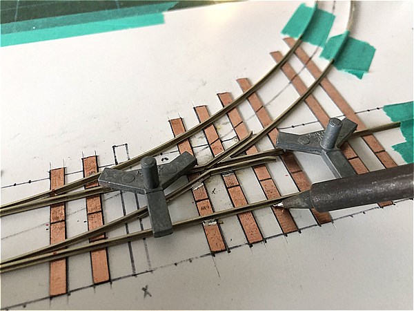 ポイントレールを自作する方法