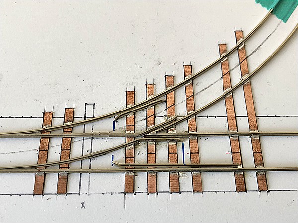 ポイントレールを自作する方法