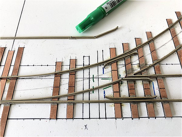 ポイントレールを自作する方法