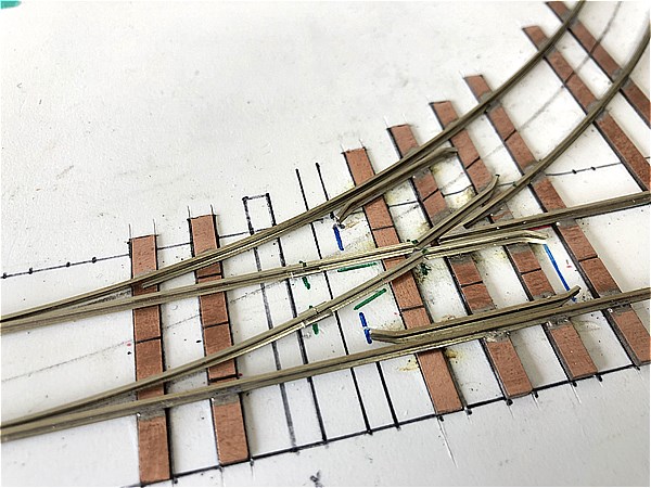 ポイントレールを自作する方法