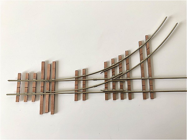 ポイントレールを自作する方法